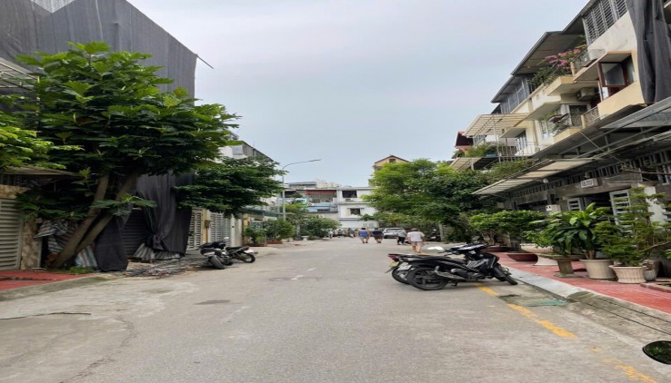 Cho thuê LÀM VP, Ở HỘ GĐ nhà LK phố Hoàng Văn Thái, DT 85m2-4 tầng-MT 5m - 5 ngủ - Giá 29 triệu